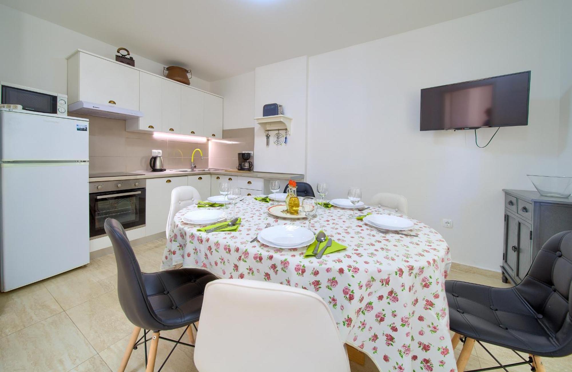 Apartments Rose Крк Экстерьер фото